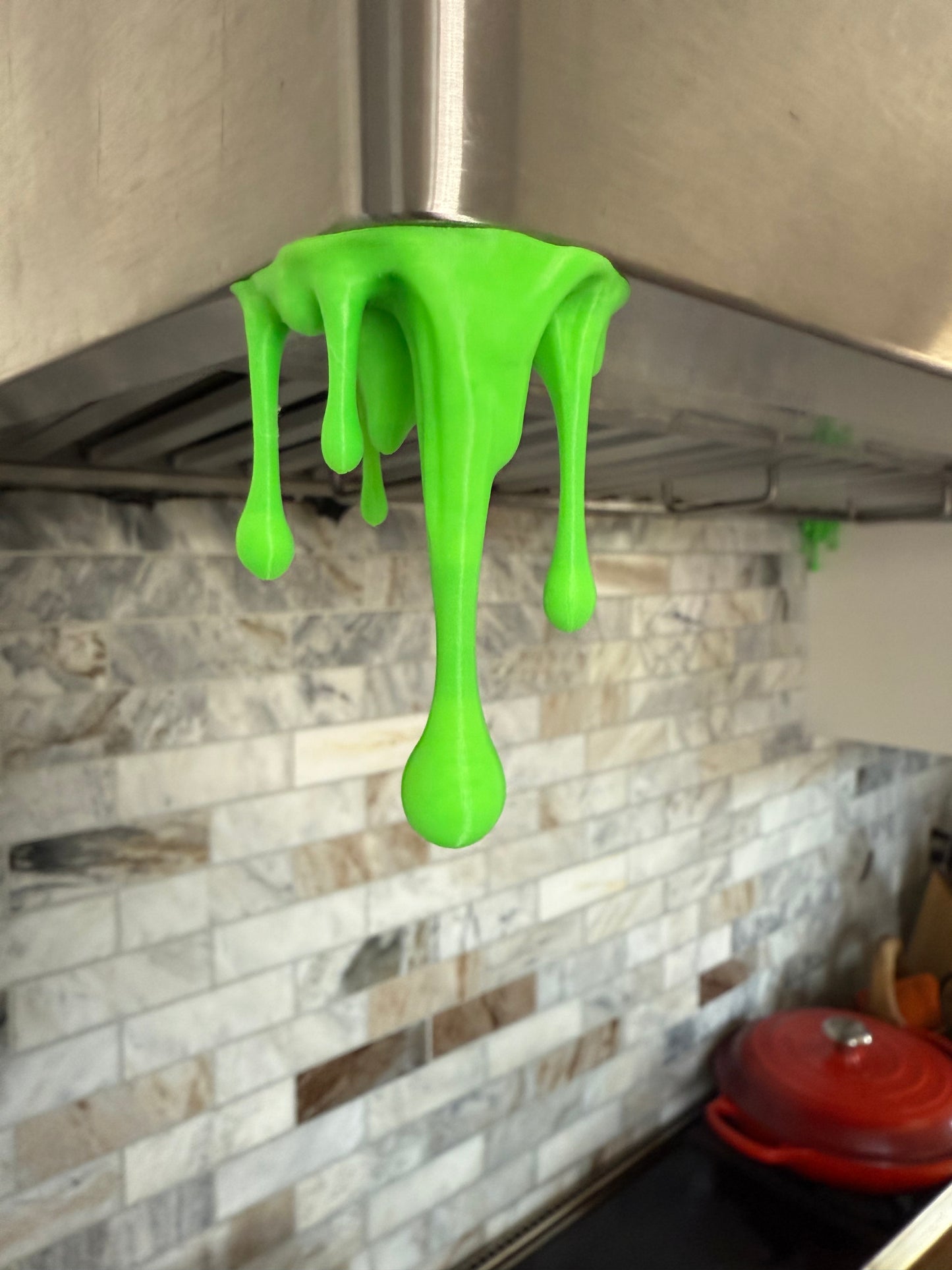 Ooze Spill – Magnetic Glow Decor